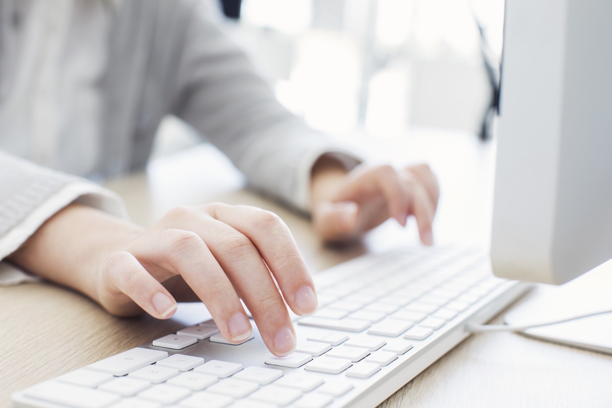 what does a digital marketer do
