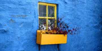 Use Old Paint Colors to Lift up Your Home’s Exterior