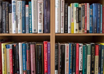 Top 3 Books Inexperienced Investors Need to Read