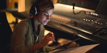 The Key Difference Between a Music Producer and a Beat Maker