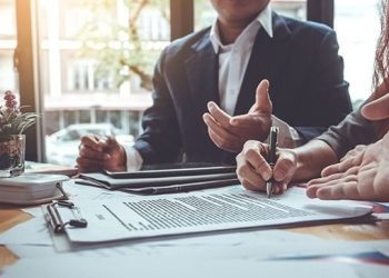 How small-cap stocks differ in risk vs large-cap stocks