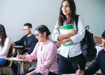 How Small Class Sizes Impact Student Confidence and Achievement